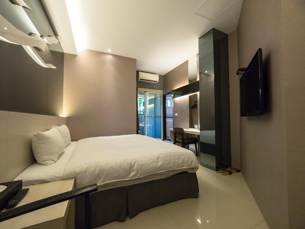 寓旅宿 Apato Cityhome Kaohsiung Extérieur photo