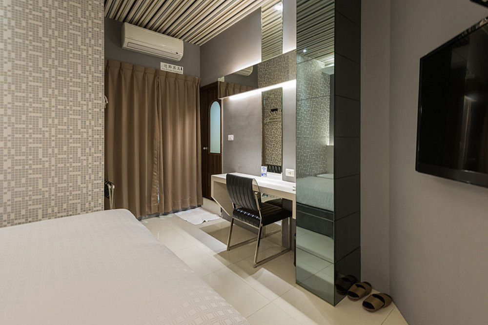 寓旅宿 Apato Cityhome Kaohsiung Extérieur photo