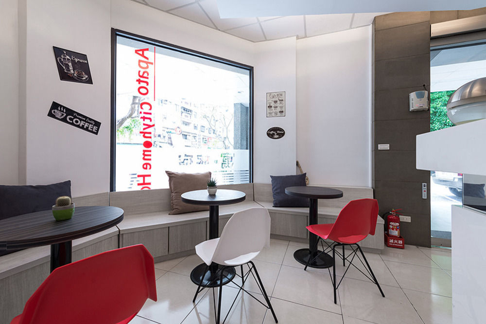 寓旅宿 Apato Cityhome Kaohsiung Extérieur photo