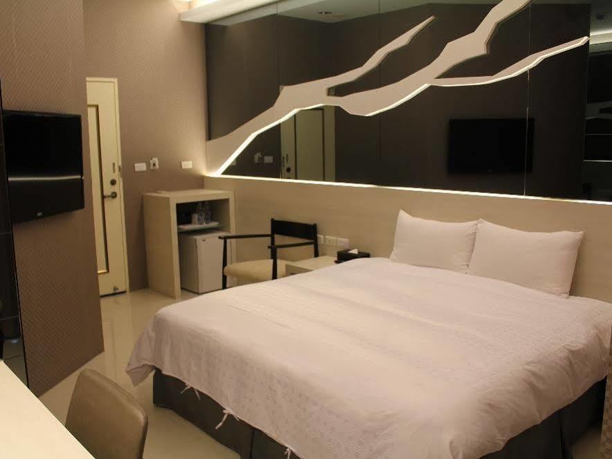 寓旅宿 Apato Cityhome Kaohsiung Extérieur photo